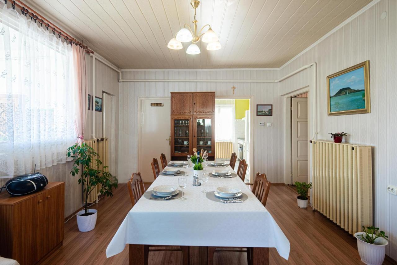 Vadkacsa apartmanház medencével Zamárdi Exterior foto