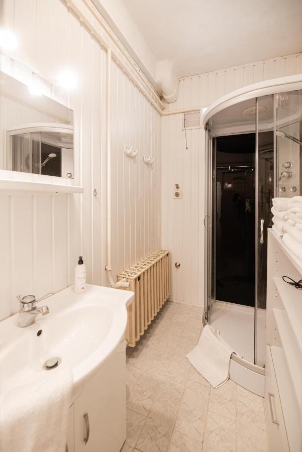 Vadkacsa apartmanház medencével Zamárdi Exterior foto
