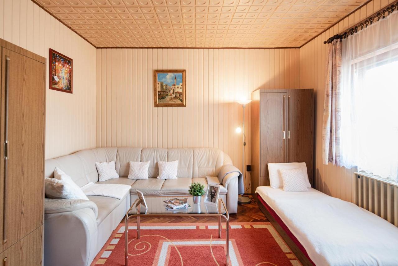 Vadkacsa apartmanház medencével Zamárdi Exterior foto